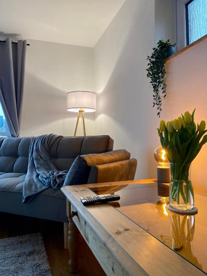 Traumhafte 115 Qm Am Steinhuder Meer, Ruhig, Komfortabel, Loggia, Parkplatz, Wifi Apartment *