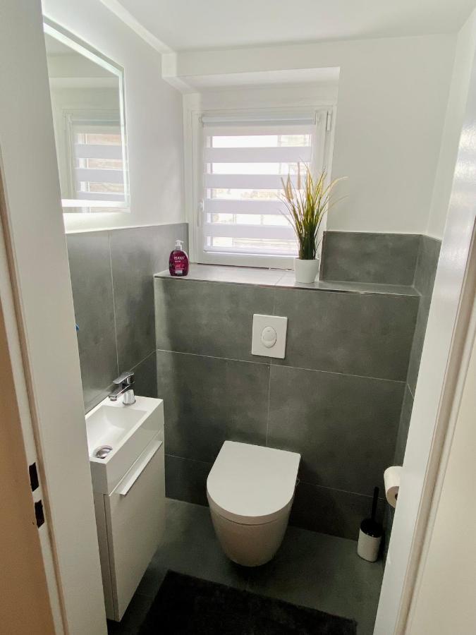 Traumhafte 115 Qm Am Steinhuder Meer, Ruhig, Komfortabel, Loggia, Parkplatz, Wifi Apartment